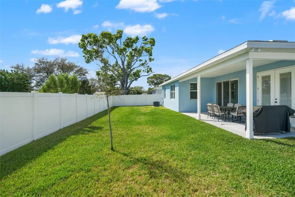 5210 94th Avenue N Pinellas Park FL 33782