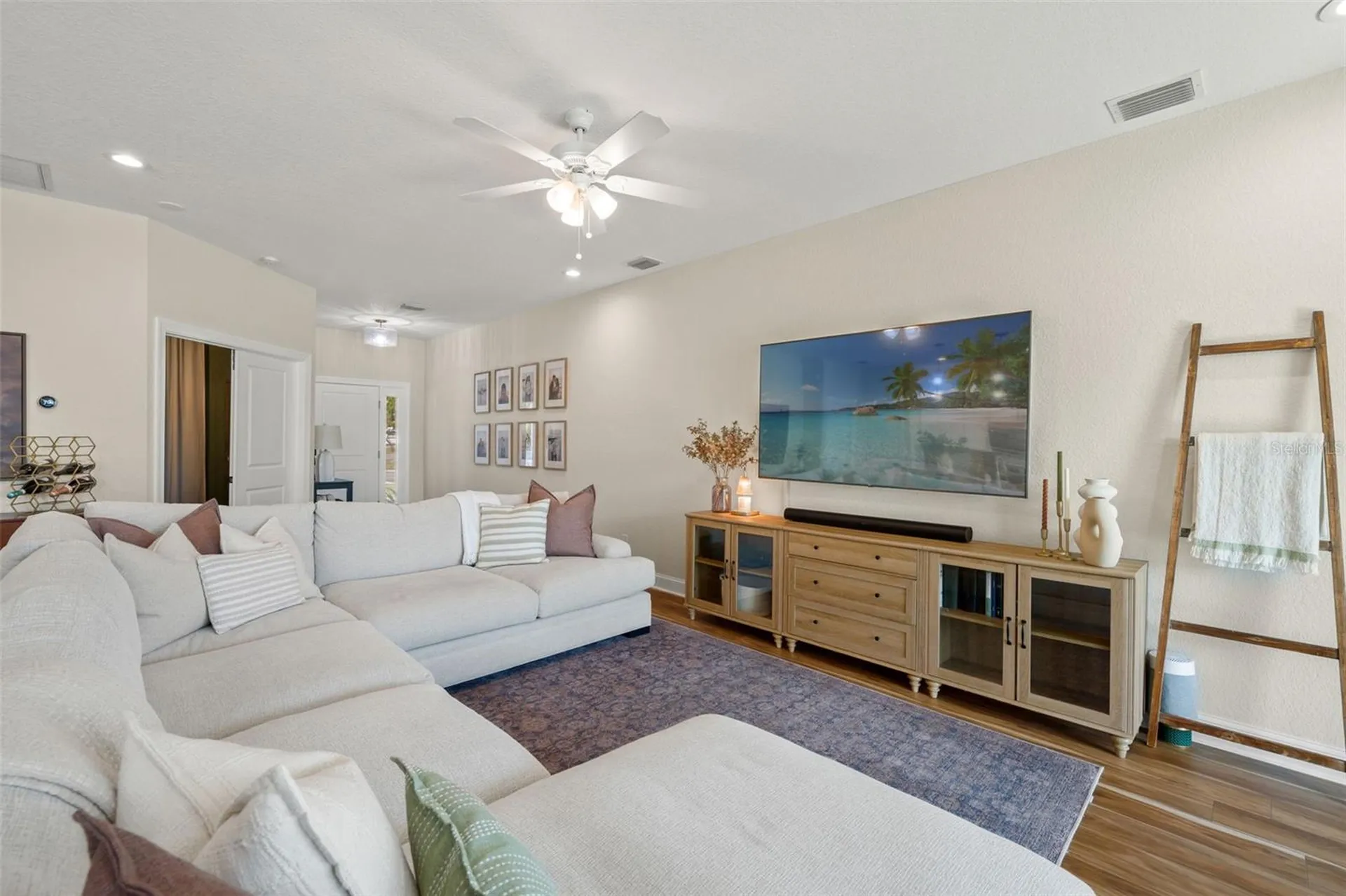 5210 94th Avenue N Pinellas Park FL 33782