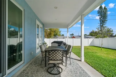 5210 94th Avenue N Pinellas Park FL 33782