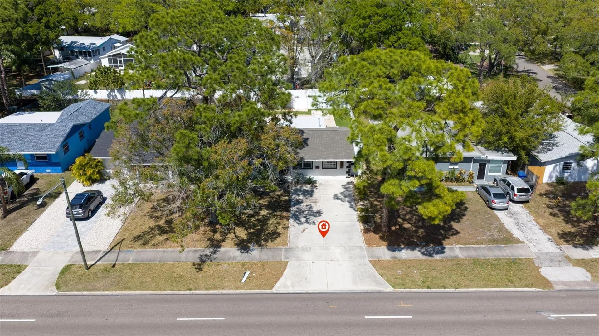 737 62nd Avenue N St Petersburg FL 33702
