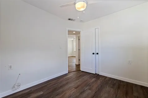 737 62nd Avenue N St Petersburg FL 33702