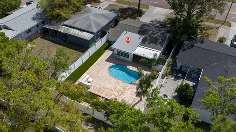 737 62nd Avenue N St Petersburg FL 33702