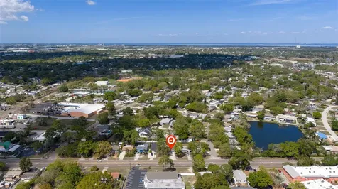 737 62nd Avenue N St Petersburg FL 33702