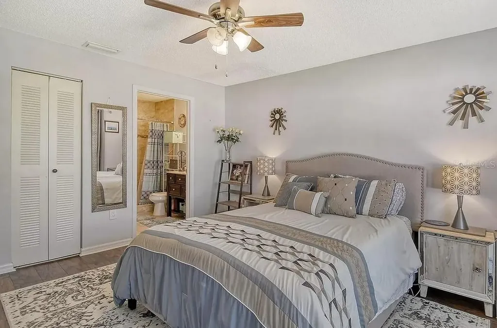 5450 Longwood Run Boulevard Sarasota FL 34243