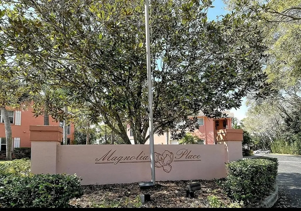 5450 Longwood Run Boulevard Sarasota FL 34243