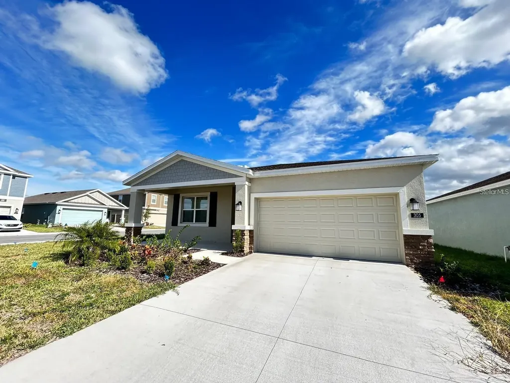 305 Loch Court Davenport FL 33837