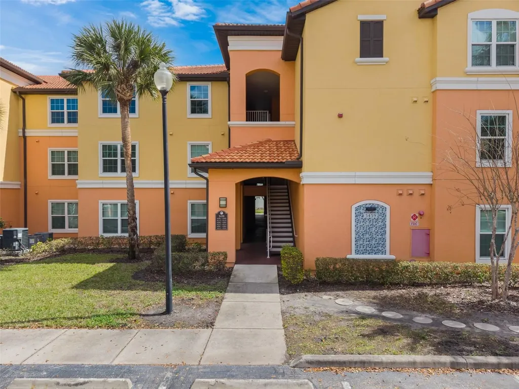 5459 Vineland Road Orlando FL 32811