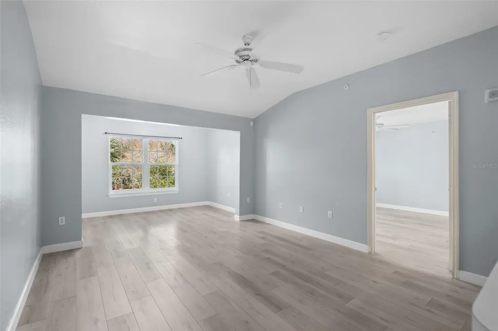 5459 Vineland Road Orlando FL 32811