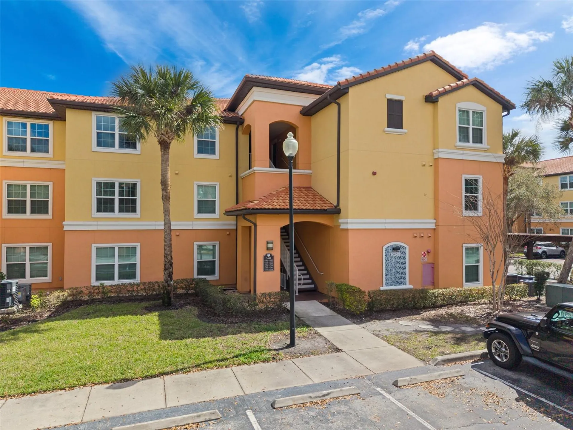 5459 Vineland Road Orlando FL 32811