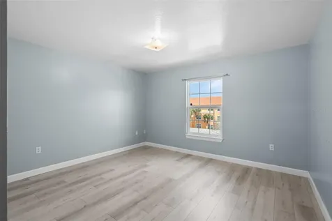 5459 Vineland Road Orlando FL 32811