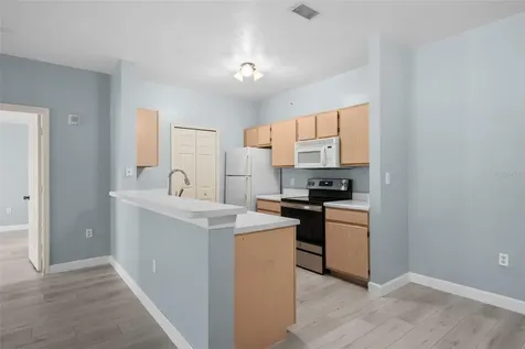 5459 Vineland Road Orlando FL 32811