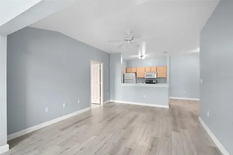 5459 Vineland Road Orlando FL 32811