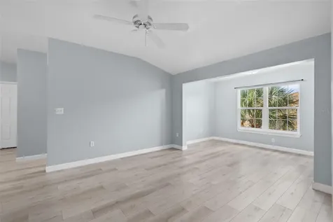 5459 Vineland Road Orlando FL 32811