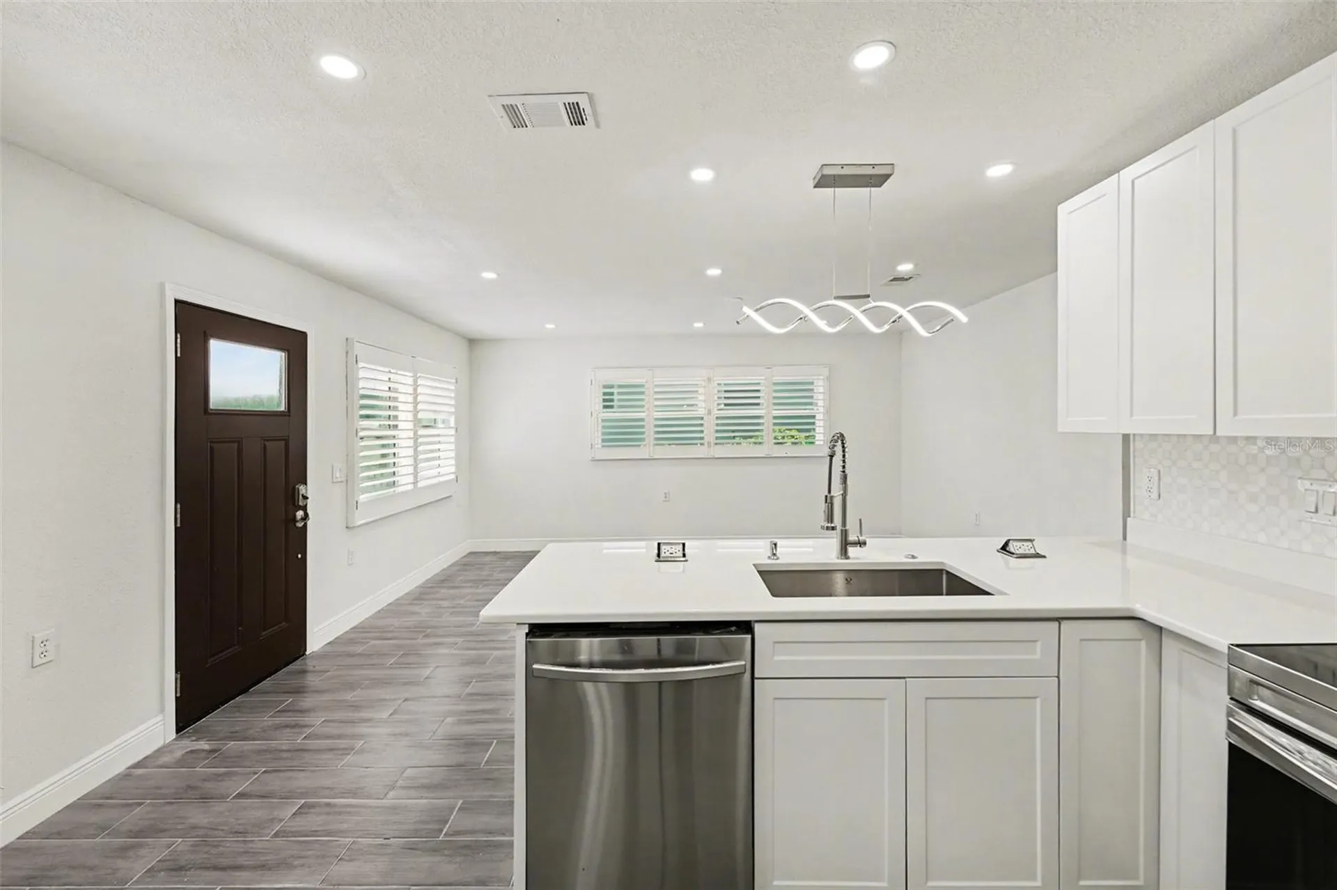 318 Bath Street Tarpon Springs FL 34689