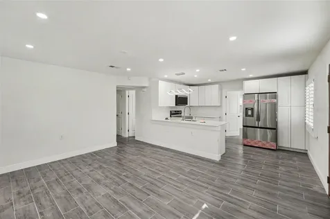 318 Bath Street Tarpon Springs FL 34689