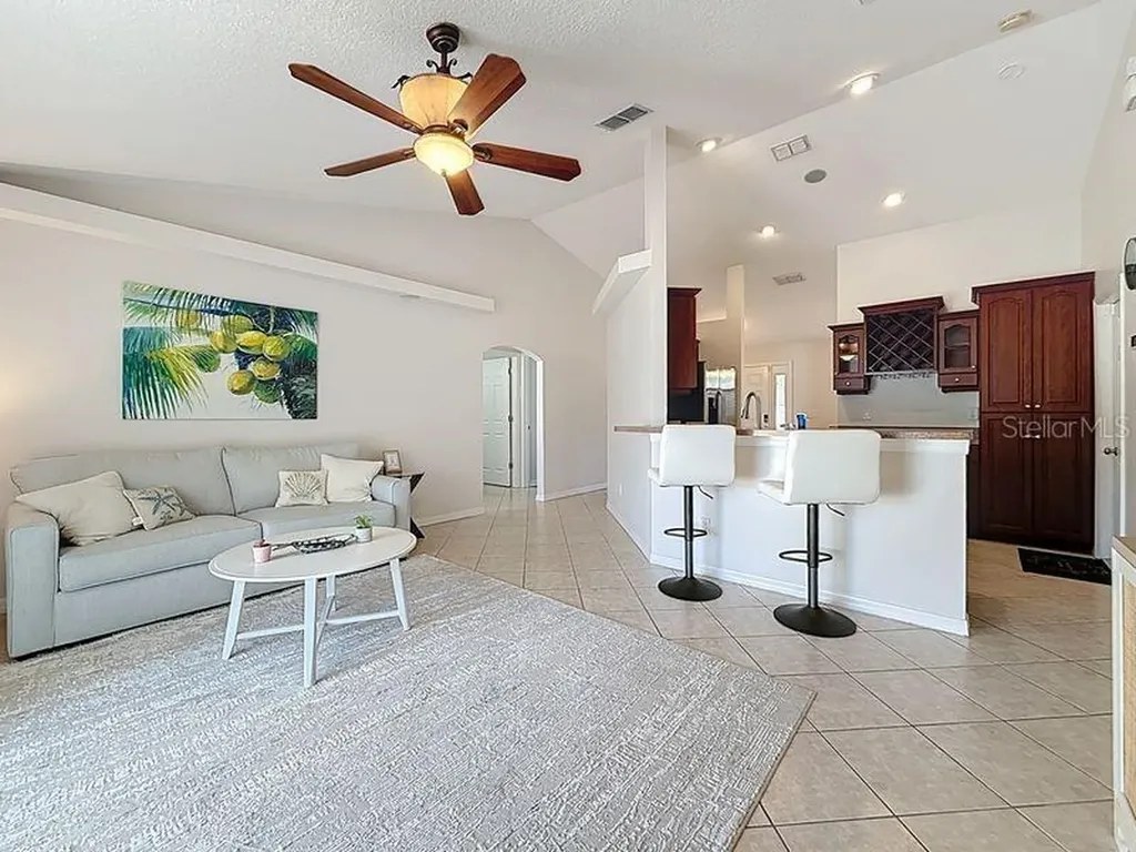 2402 Dryer Avenue Largo FL 33770