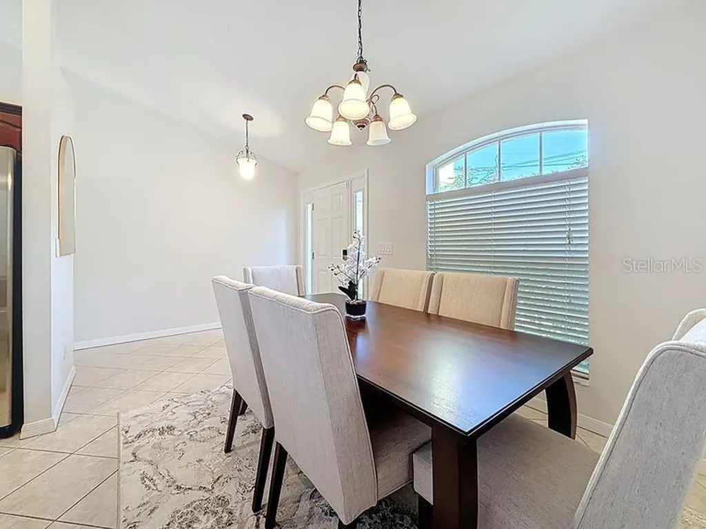 2402 Dryer Avenue Largo FL 33770