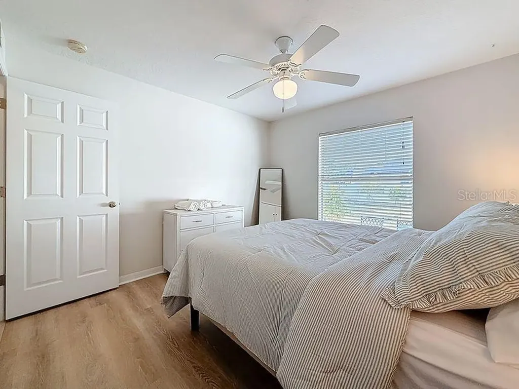 2402 Dryer Avenue Largo FL 33770