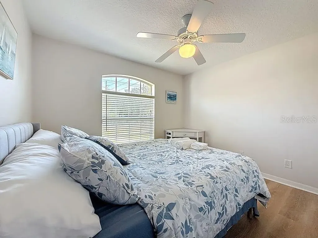 2402 Dryer Avenue Largo FL 33770