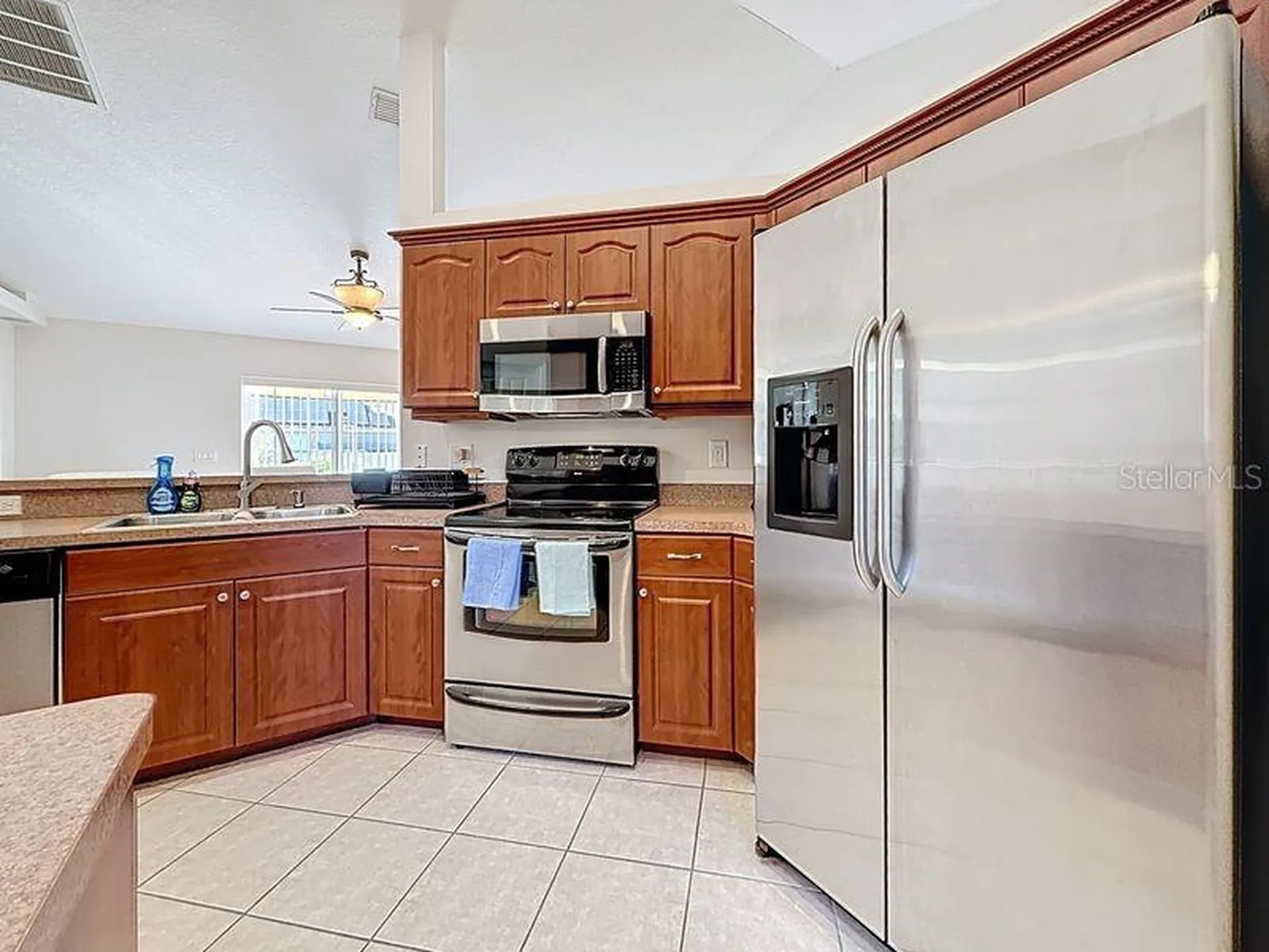 2402 Dryer Avenue Largo FL 33770