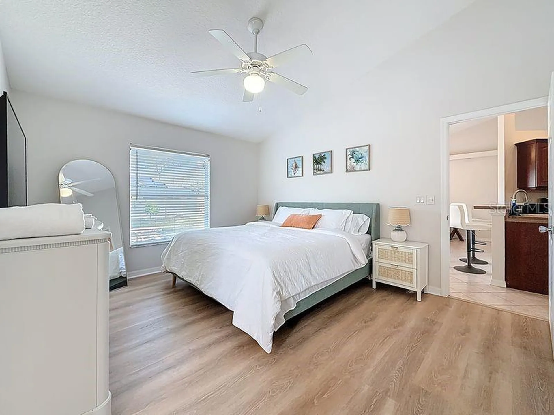 2402 Dryer Avenue Largo FL 33770