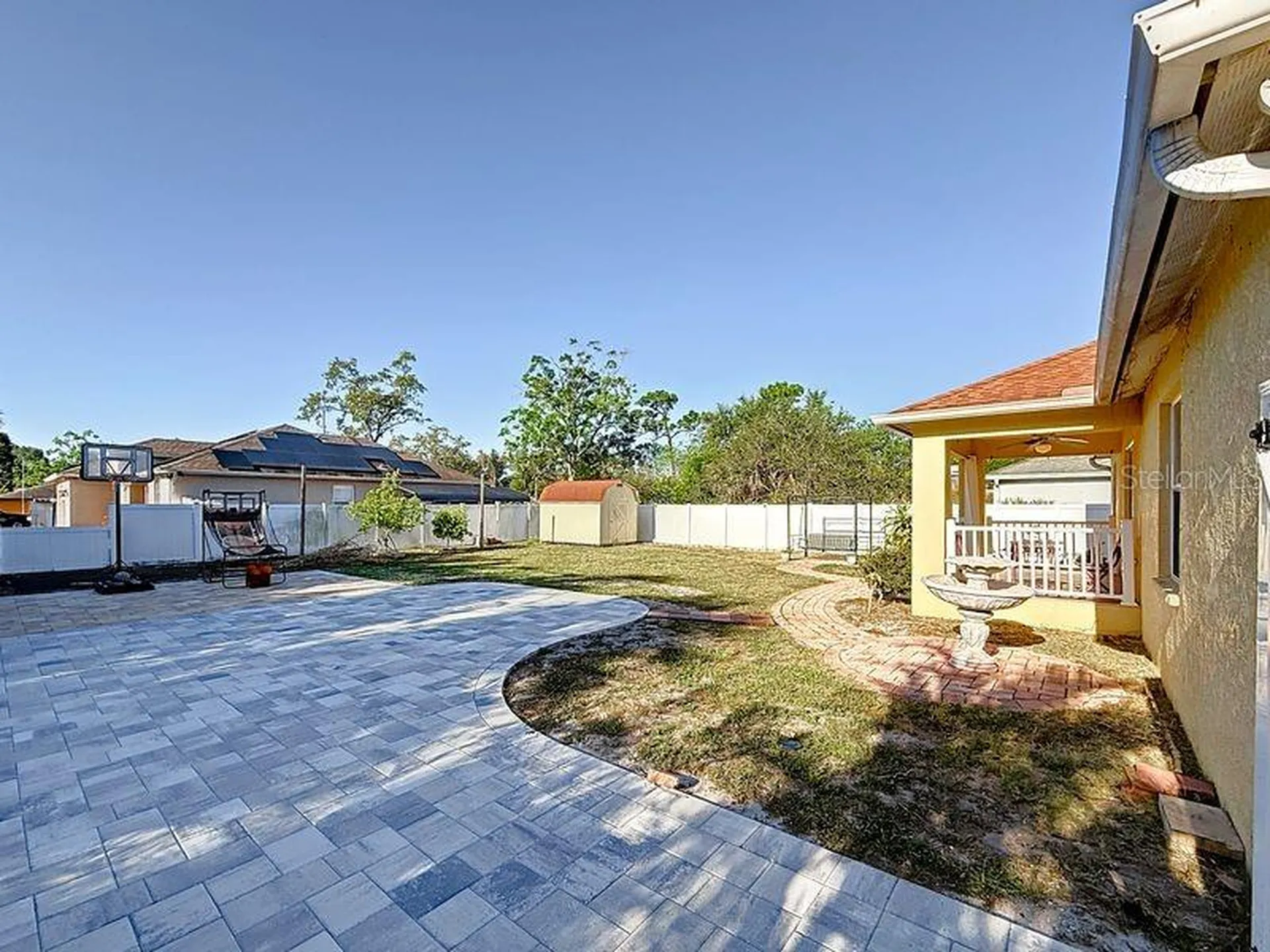 2402 Dryer Avenue Largo FL 33770