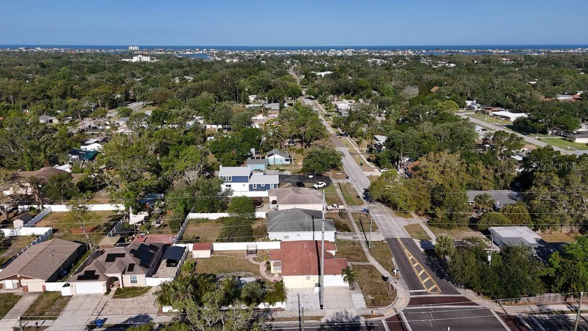 2402 Dryer Avenue Largo FL 33770