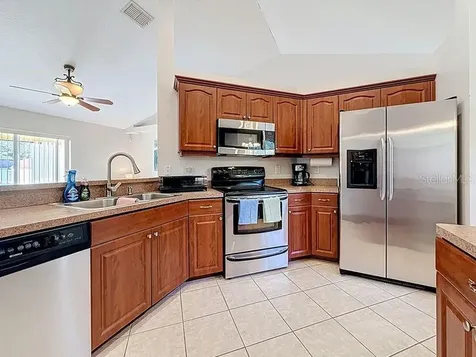 2402 Dryer Avenue Largo FL 33770