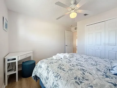 2402 Dryer Avenue Largo FL 33770