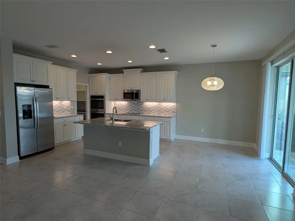 7545 Pool Compass Loop Wesley Chapel FL 33545