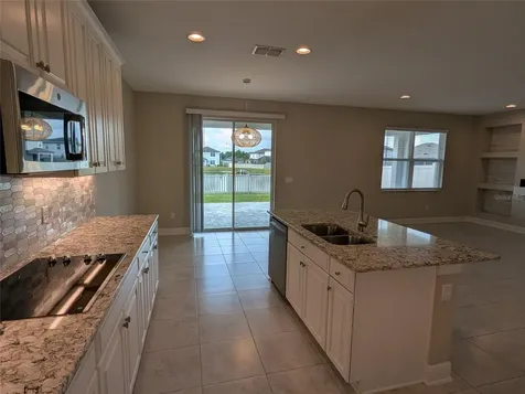 7545 Pool Compass Loop Wesley Chapel FL 33545