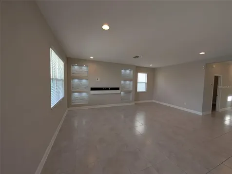 7545 Pool Compass Loop Wesley Chapel FL 33545
