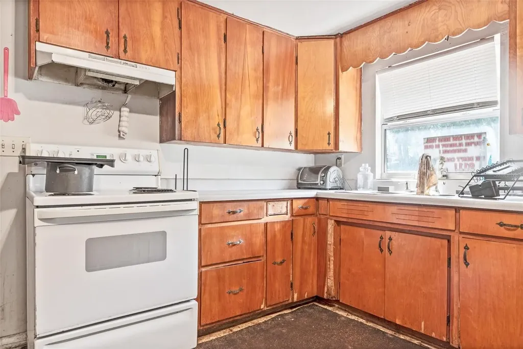 4849 Grand Avenue De Leon Springs FL 32130