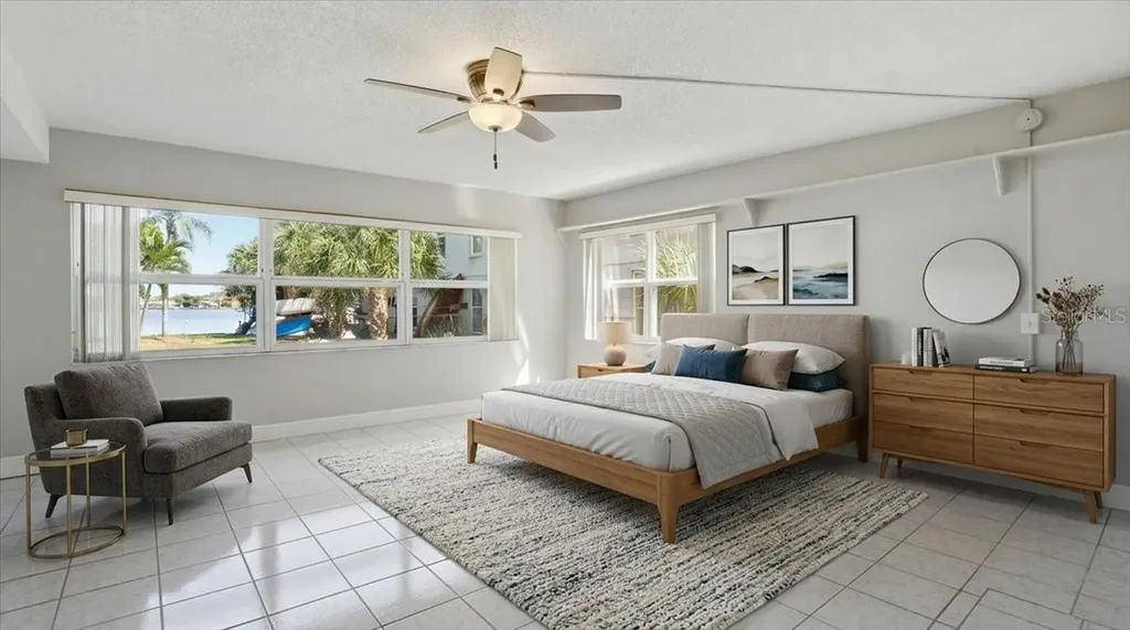 1847 Shore Drive S South Pasadena FL 33707