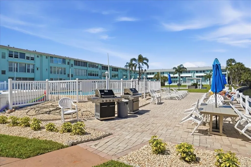 1847 Shore Drive S South Pasadena FL 33707