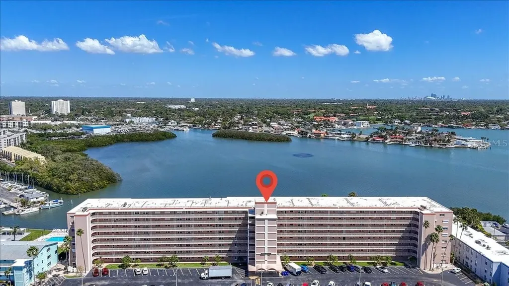 1847 Shore Drive S South Pasadena FL 33707