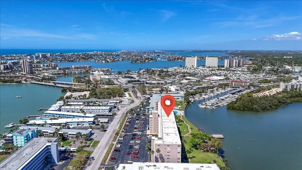 1847 Shore Drive S South Pasadena FL 33707