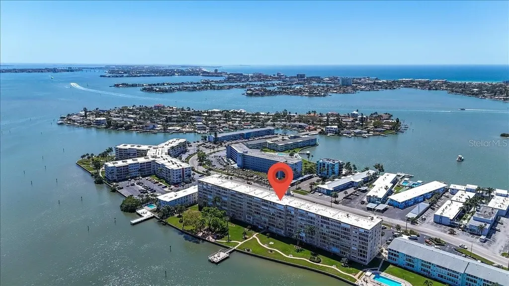 1847 Shore Drive S South Pasadena FL 33707