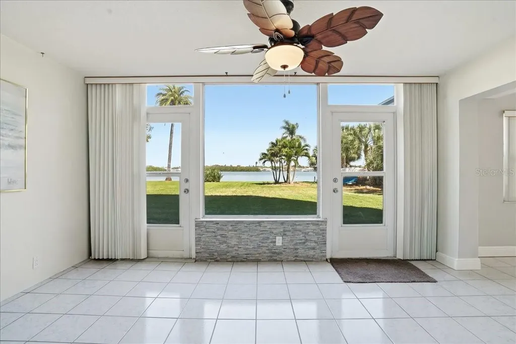 1847 Shore Drive S South Pasadena FL 33707