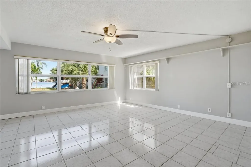 1847 Shore Drive S South Pasadena FL 33707