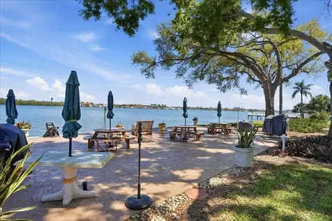 1847 Shore Drive S South Pasadena FL 33707