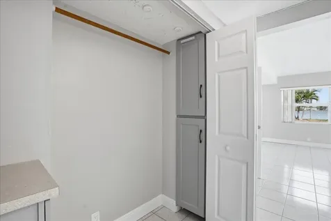 1847 Shore Drive S South Pasadena FL 33707
