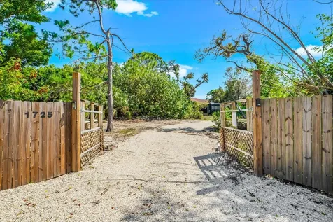 1725 Overbrook Road Englewood FL 34223