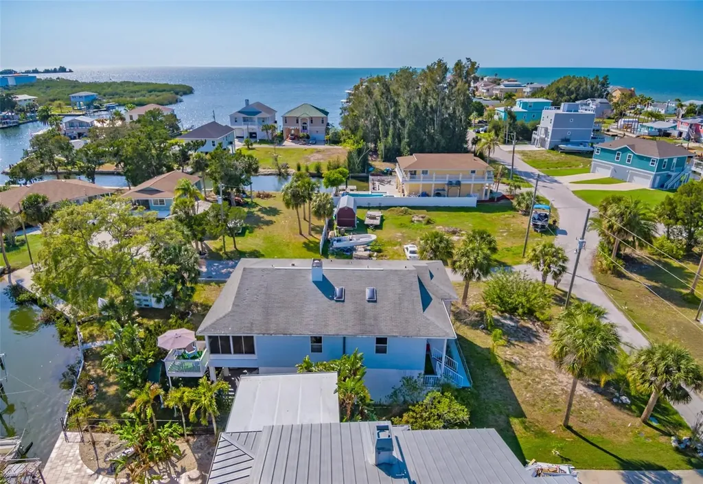6810 Seaview Boulevard Hudson FL 34667