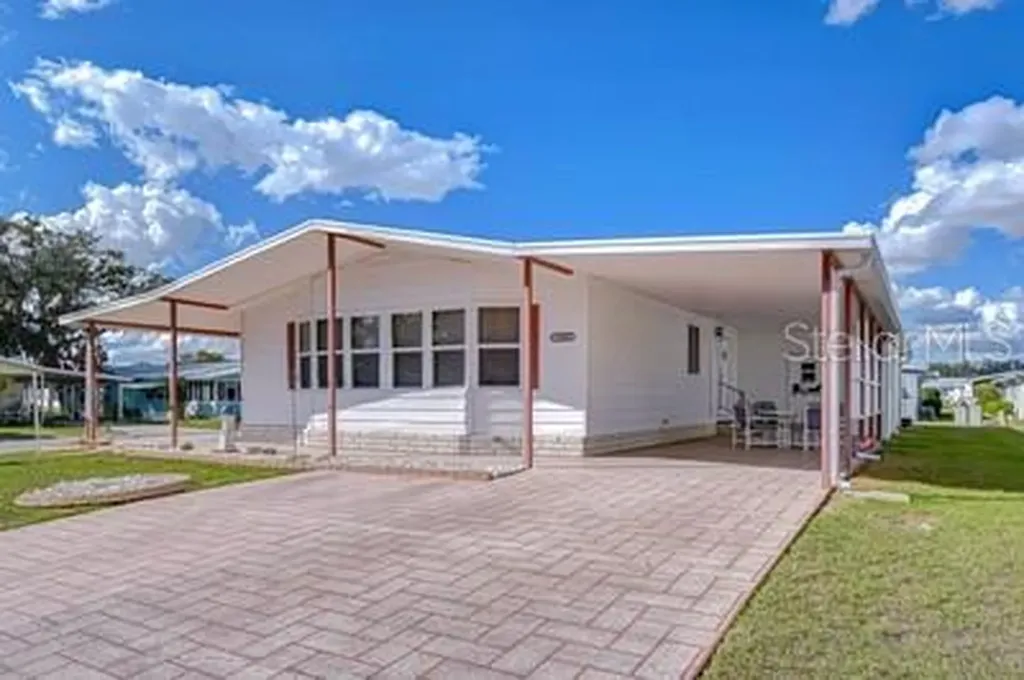 35909 Bueno Drive Zephyrhills FL 33541