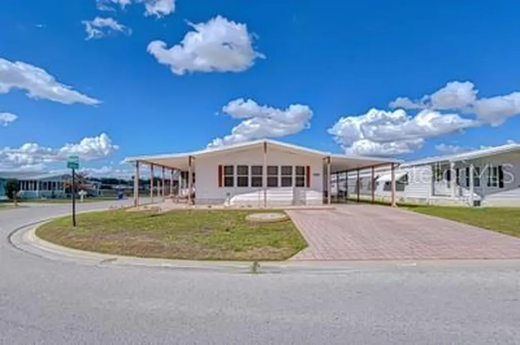 35909 Bueno Drive Zephyrhills FL 33541