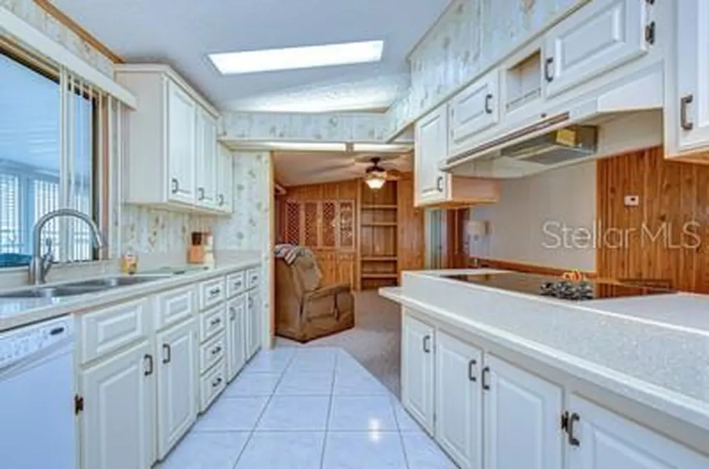 35909 Bueno Drive Zephyrhills FL 33541