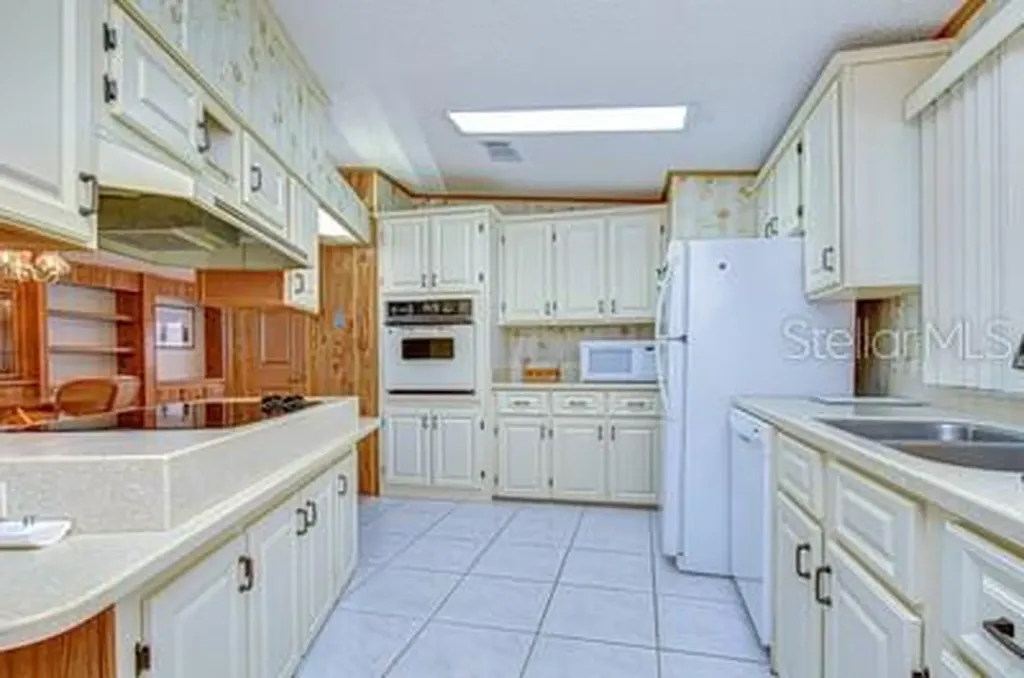 35909 Bueno Drive Zephyrhills FL 33541