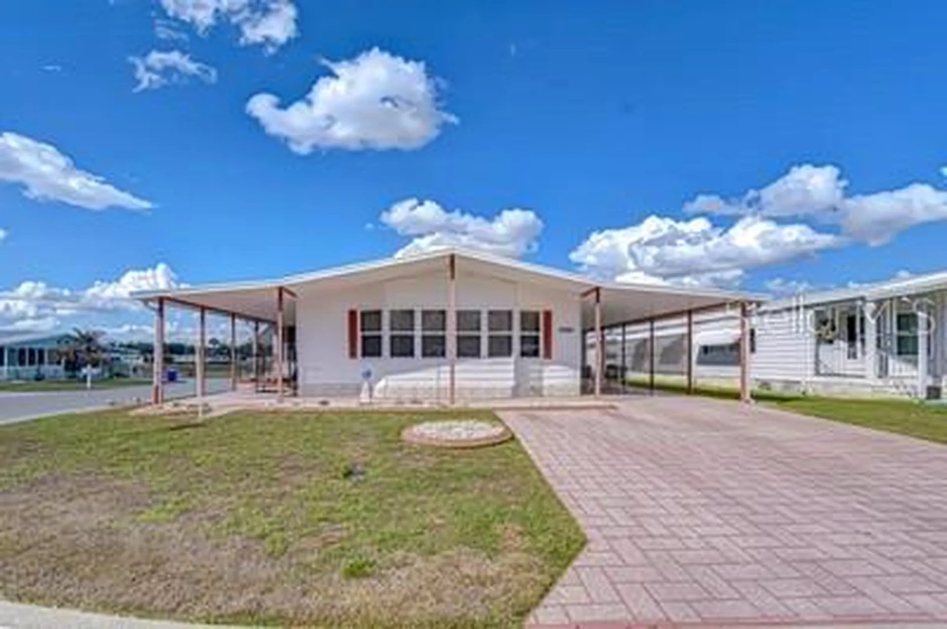 35909 Bueno Drive Zephyrhills FL 33541