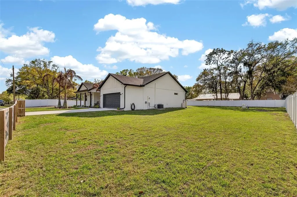 3205 Murray Farms Loop Plant City FL 33566